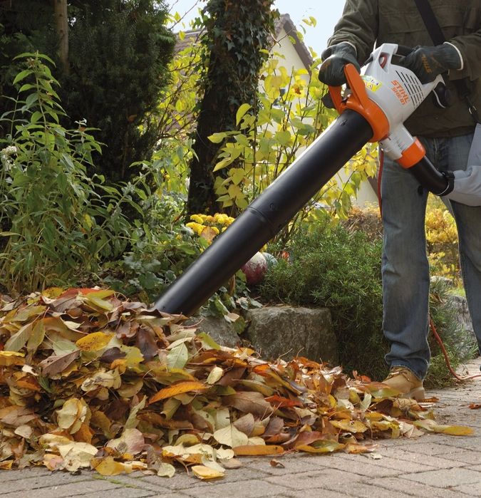 Aspirator Stihl de frunze sau iarba electrica cu tocator