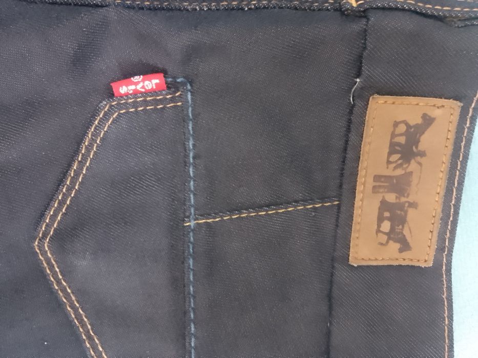 панталони / дънки Zara и Levi's