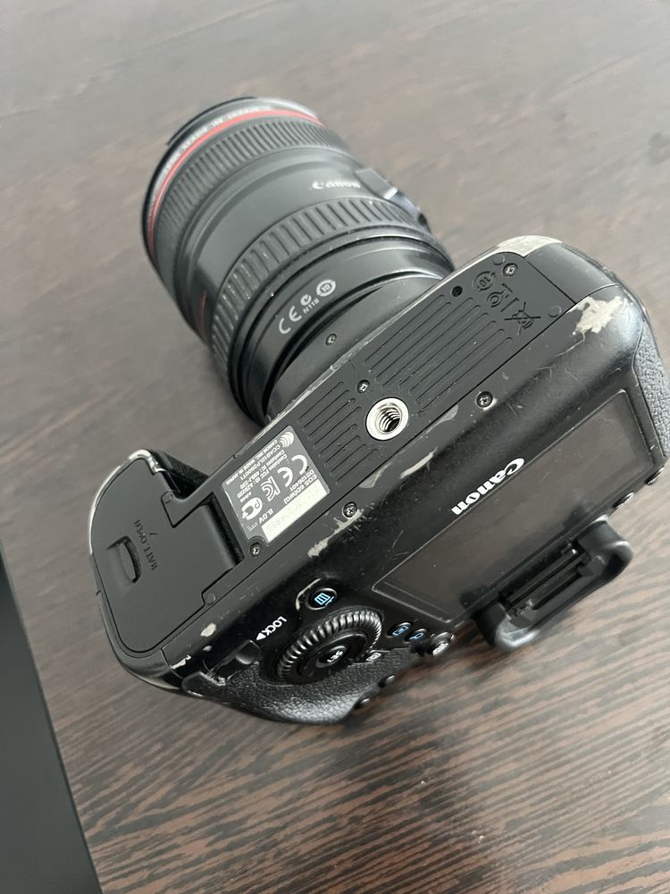 Фотоаппарат Canon 6D обьектив 24-105 f-4.0 и 50 mm