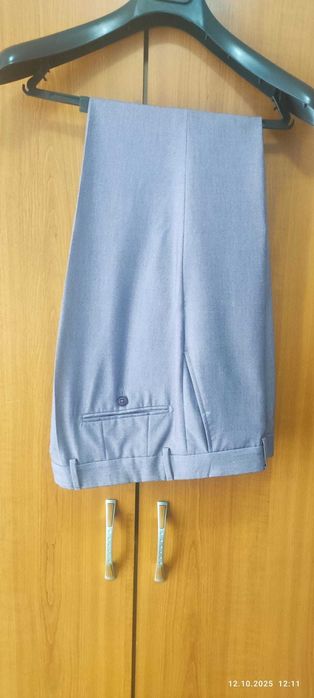 Pantaloni de stofă, culoare roz vișiniu, Firma Escudo