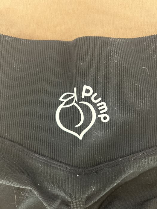 Рипсан уформящ черен клин. В много добро състояние