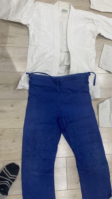 Кимано (дзюдо,карате,таеквандо)