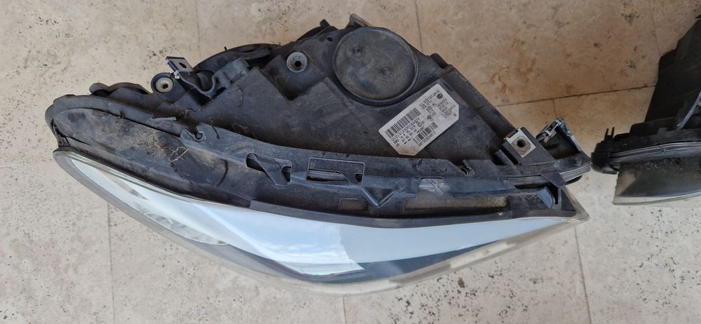 Faruri bixenon bmw f10/f11