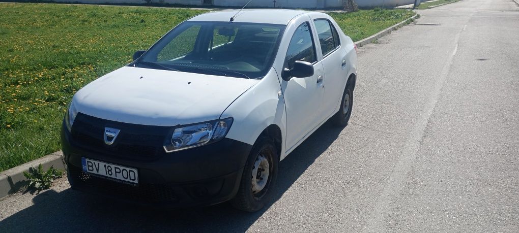 Vând Dacia Logan