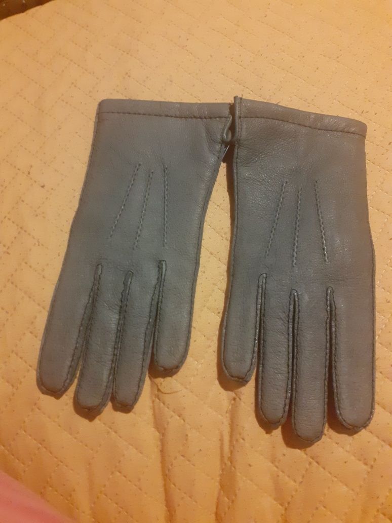 Mănuși damă din piele gri