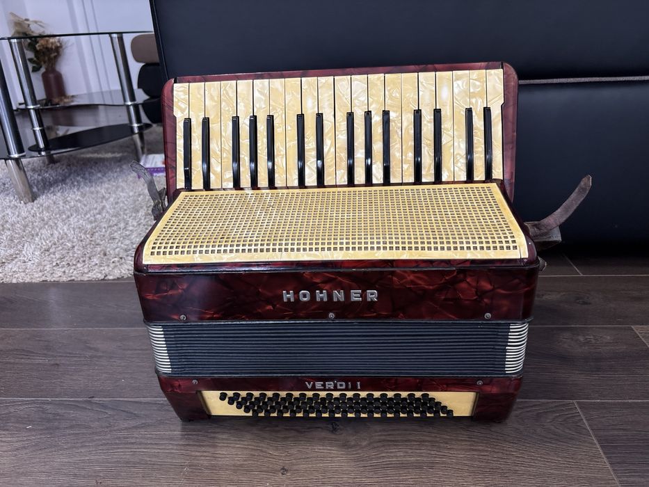 Acordeon Hohner Verdi 2 cu 80 de basi, sita