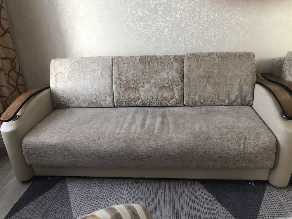 Раскладной диван с креслом за 80