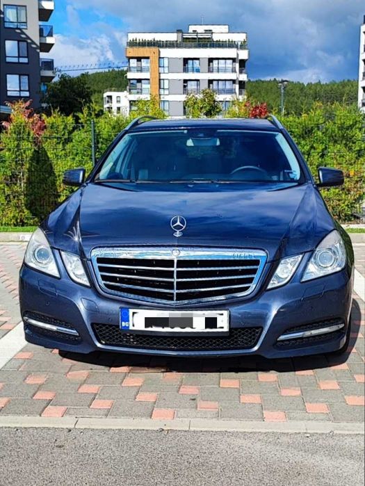 Mercedes-Benz E250 CDI BlueEFFICIENCY Avantgarde