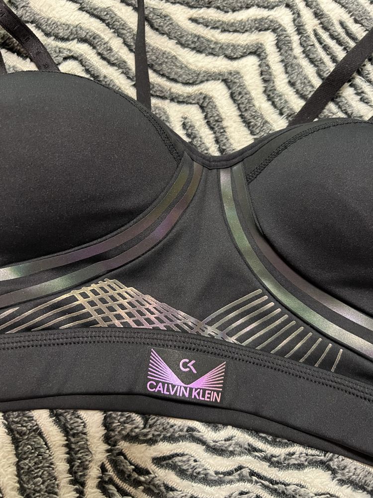 Спортно бюстие calvin klein
