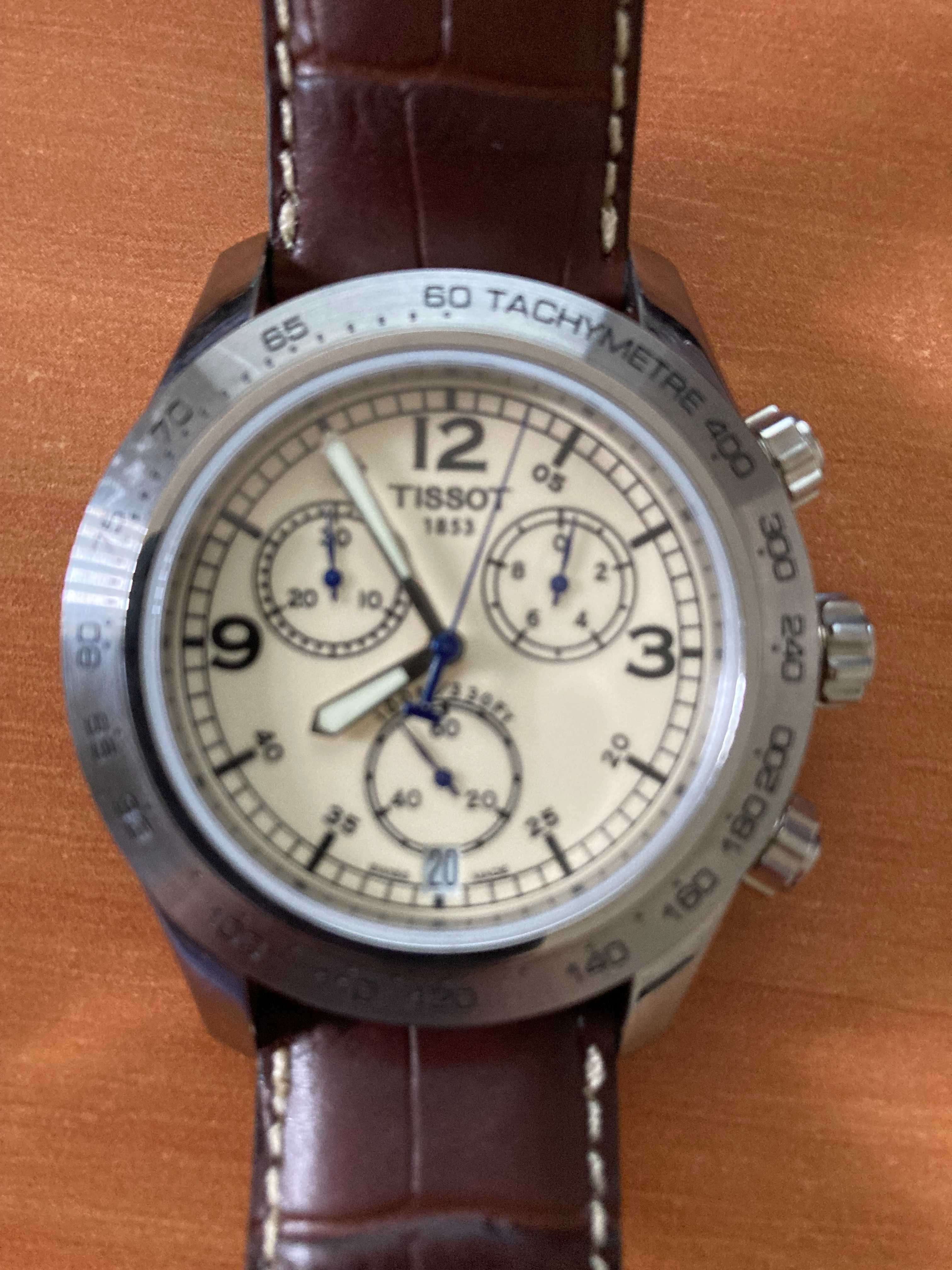 Ceas Tissot V8 Chronograph