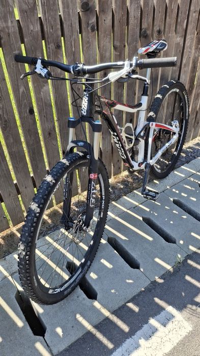 Bicicleta full suspension Giant Trance 29