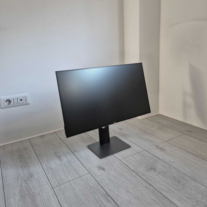 Monitor Dell UltraSharp U2719DC, 27 inch, IPS, QHD, USB-C Hub, 65W PD