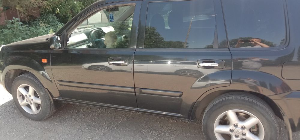 Продам Nissan x-trail t30 2002 год газ бензин