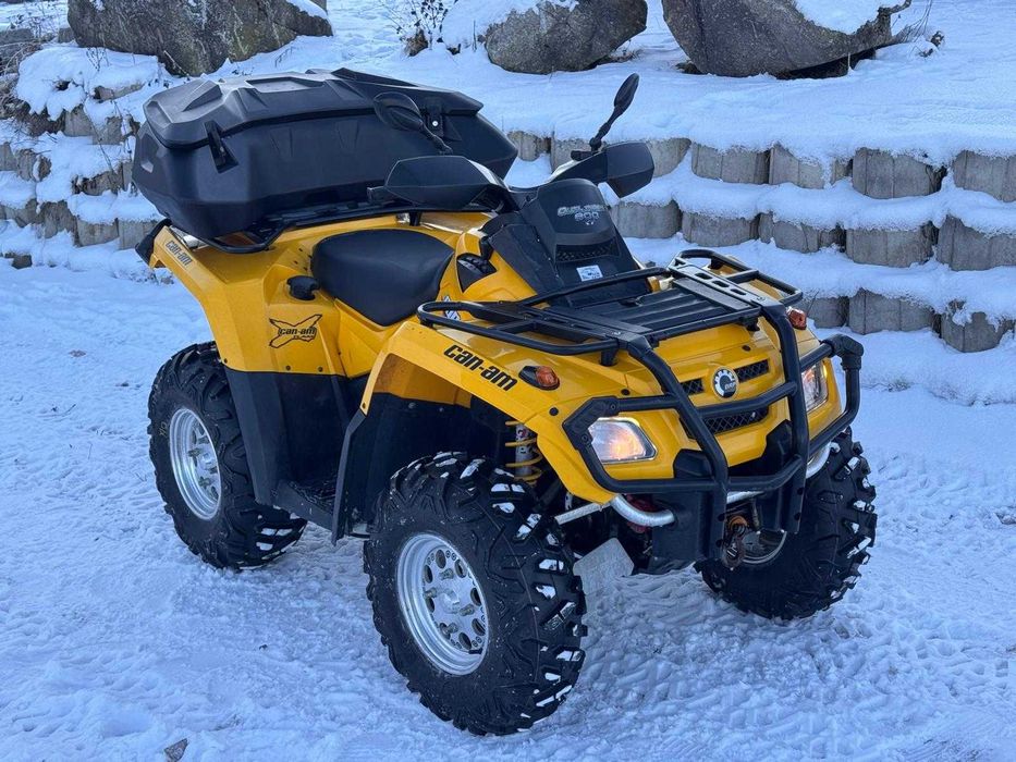 Vând Can-Am outlander 800 Bombardier xt