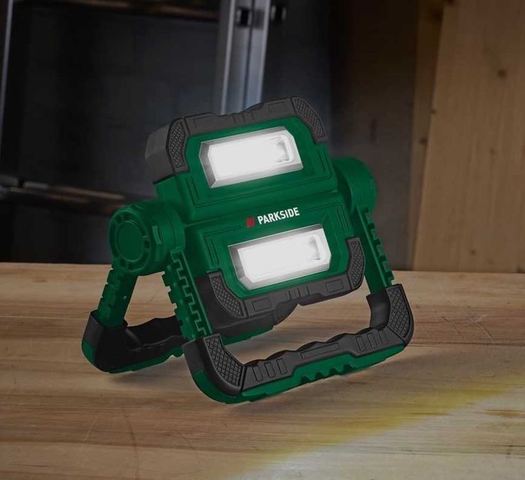 Proiector, lampa de lucru PARKSIDE® Reflector LED, cu Powerbank, nou