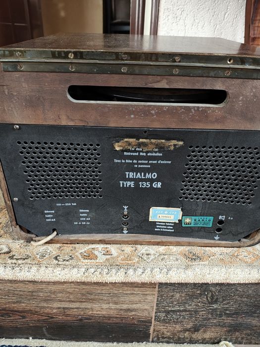 Radio pikap  antik