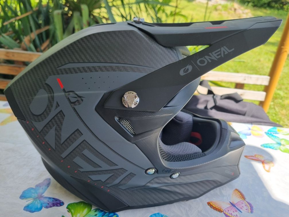 Мотокрос каска O'NEAL 10SERIES CARBON