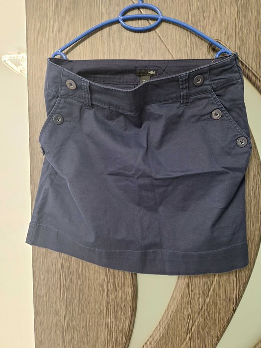 Fusta H&M mărimea 42.