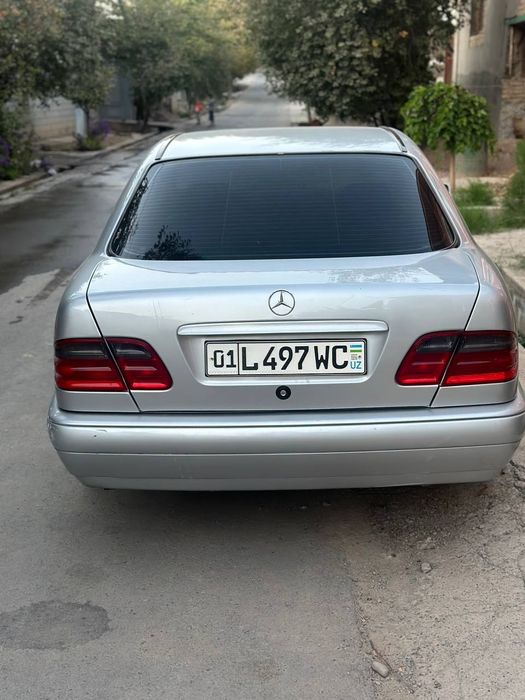 Автомобил сотилади