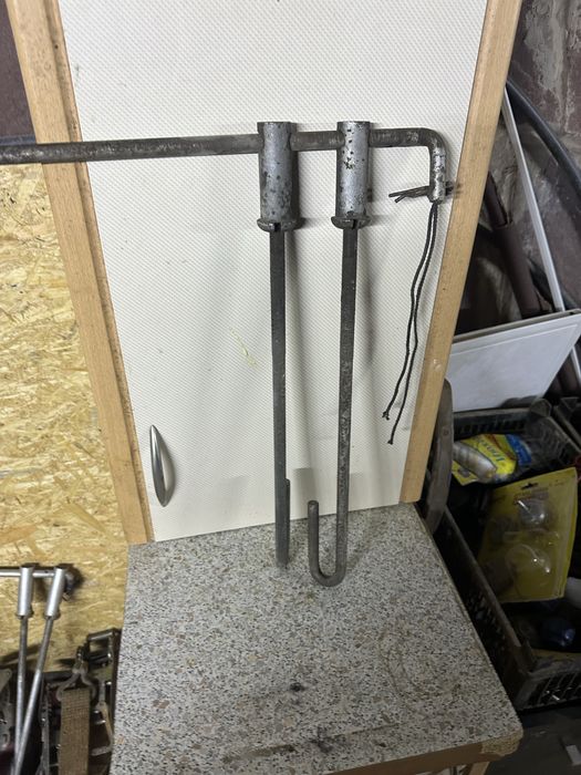 Продам крепление на запасное колесо прицепа