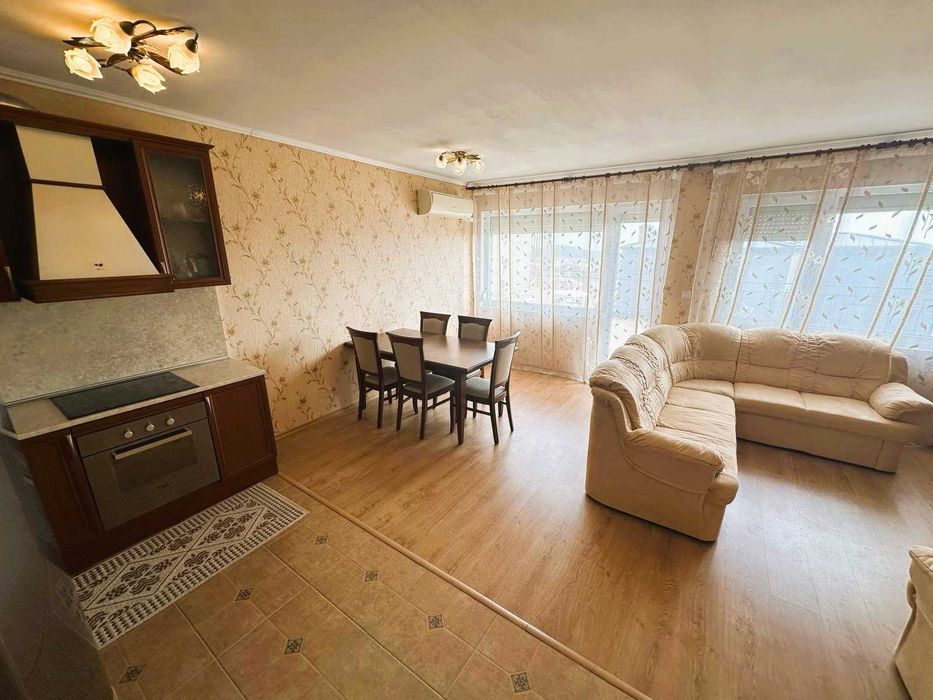 Продава се Тристаен апартамент в Варна, Виница - 120 кв.м за 1542 €/кв.м - Снимка #2