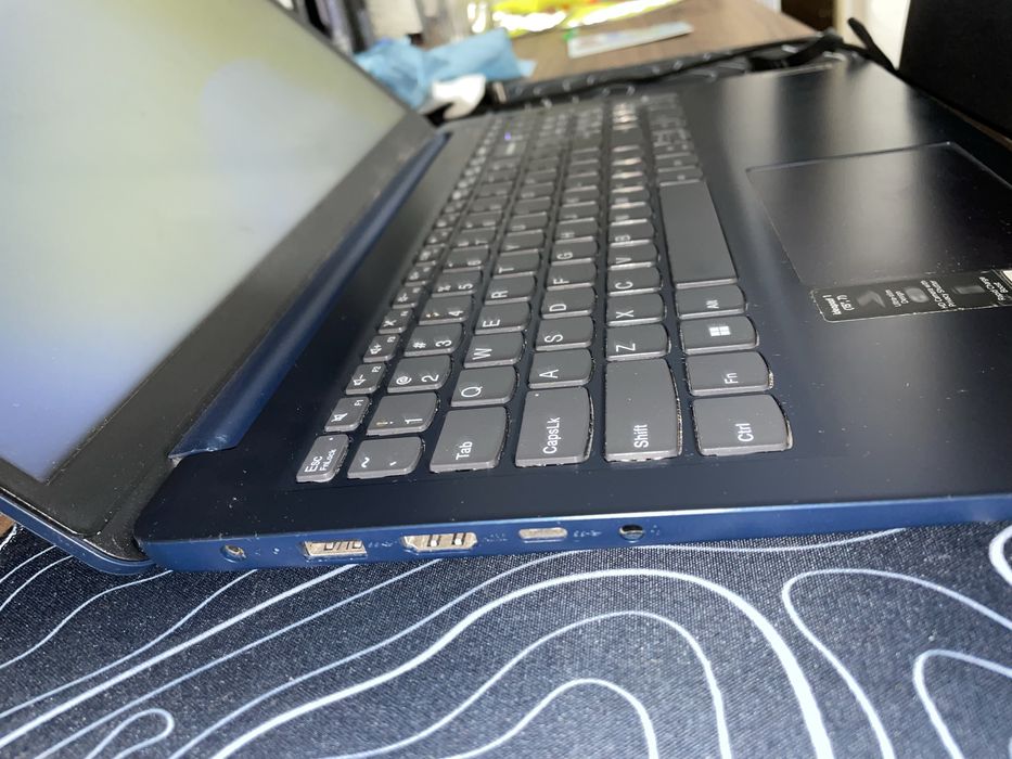 Lenovo IdeaPad 1 15ALC7,15.6”,Full HD,AMD Ryzan7 5000U,16GB RAM,512GB