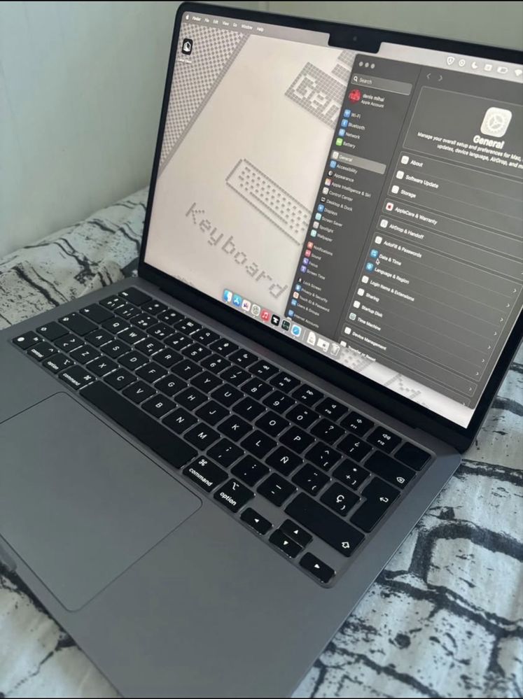 Macbook M3 + Magic Mouse + Hub Usb-c