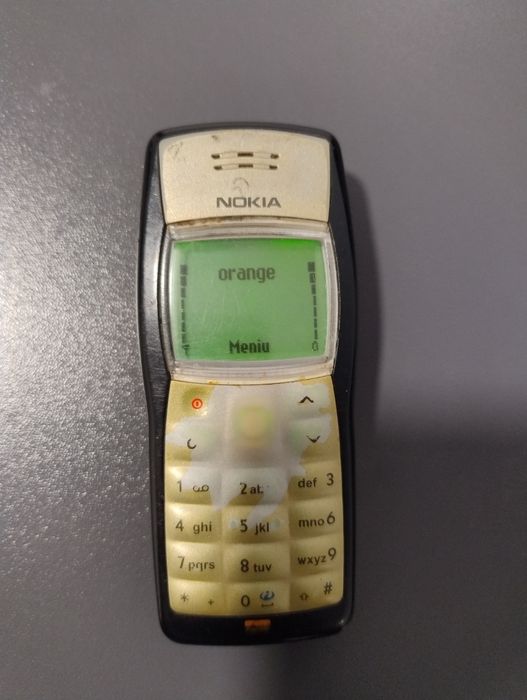 Vând 2 telefoane Nokia 1100/1101