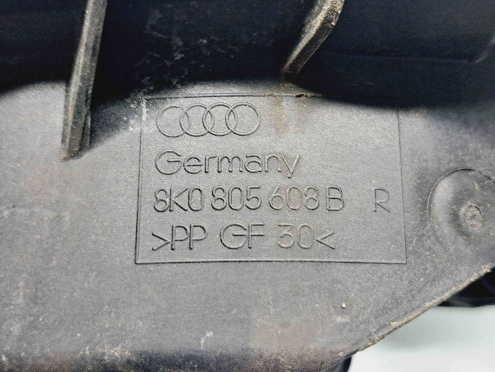Suport far dreapta Audi A4 (8K2, B8) Facelift [Fabr 2008-2015] 8K08056