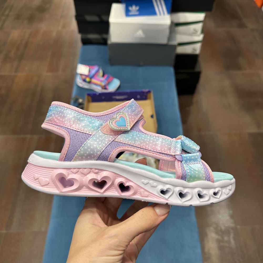 SU35 Skechers Heart Lights | Оригинални светещи сандали