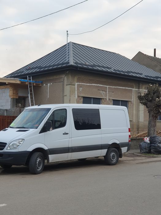 Firma autorizată Meseriași profesioniști executam acoperisuri reparati