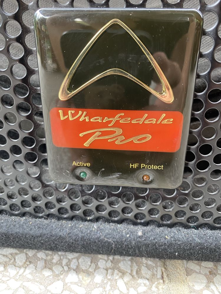 Тонколони Wharfedale Pro X-series