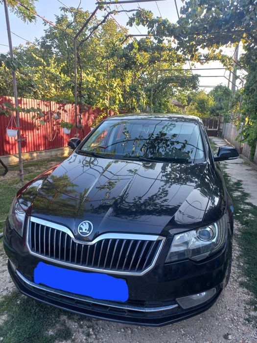 Vând Skoda Superb 2  facelift
