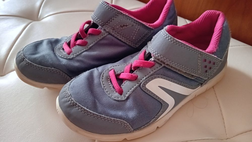 Incaltaminte sport mar.32,inter.21cm