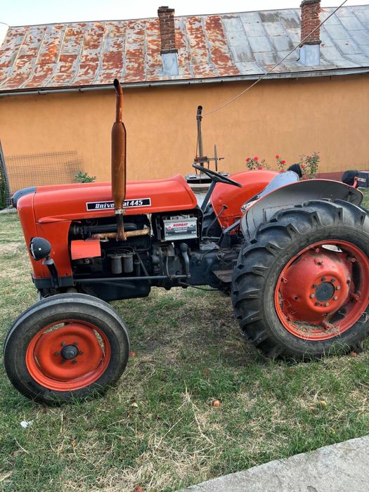 Tractor si plug reversibil