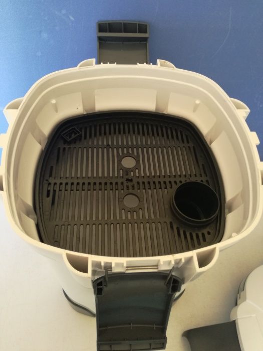 Външен филтър за аквариум - канистър