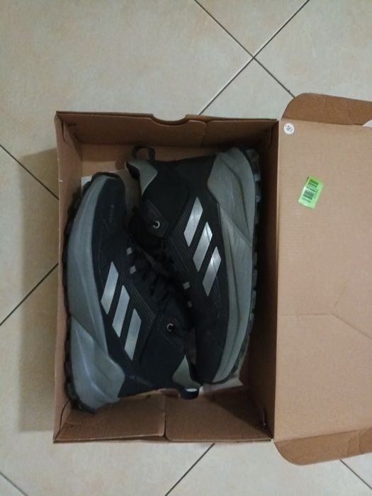 Оригинални Маратонки ADIDAS-R