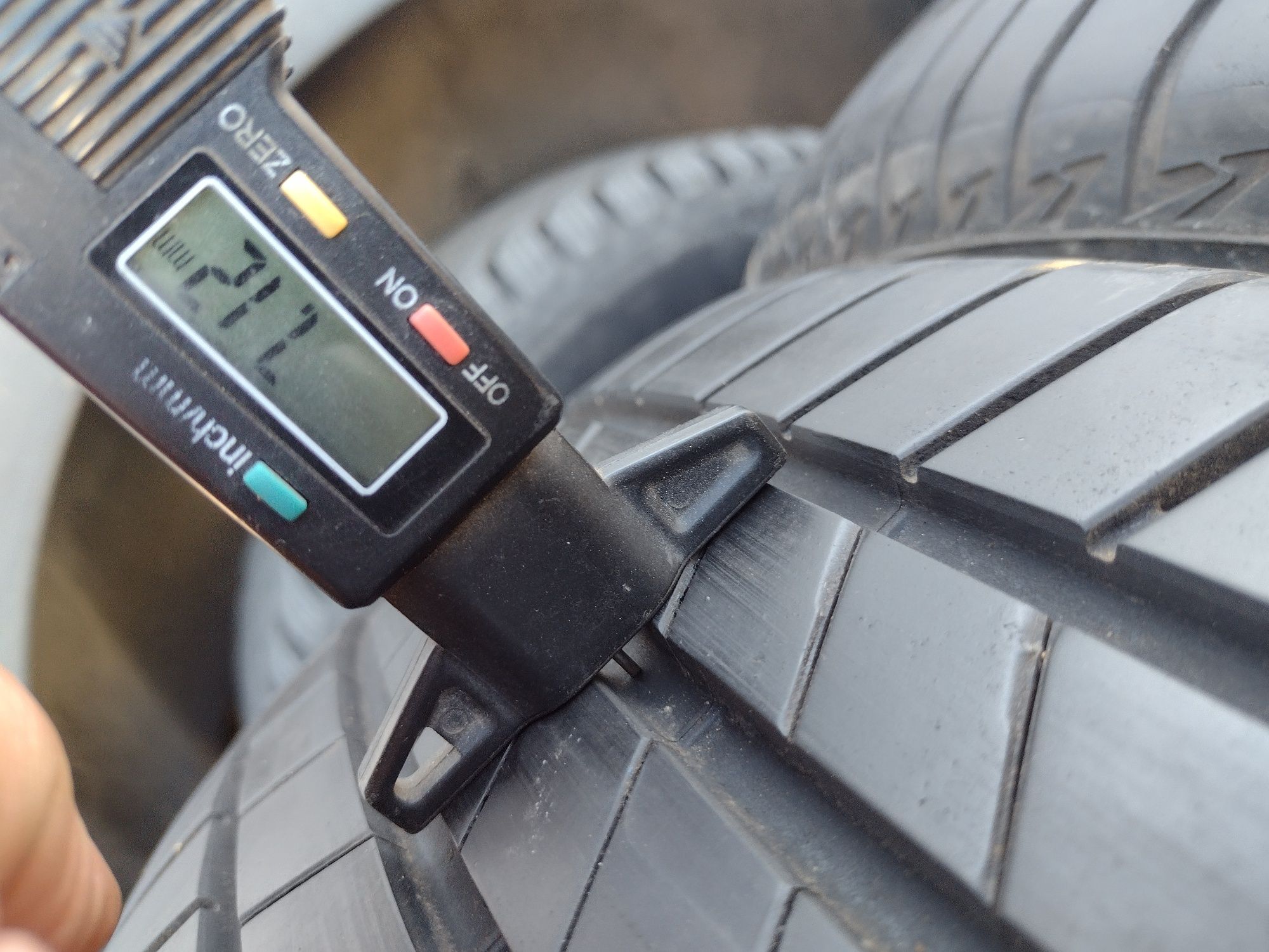 Топ състояние 4бр 225/60/17 Bridgestone T005 dot1619