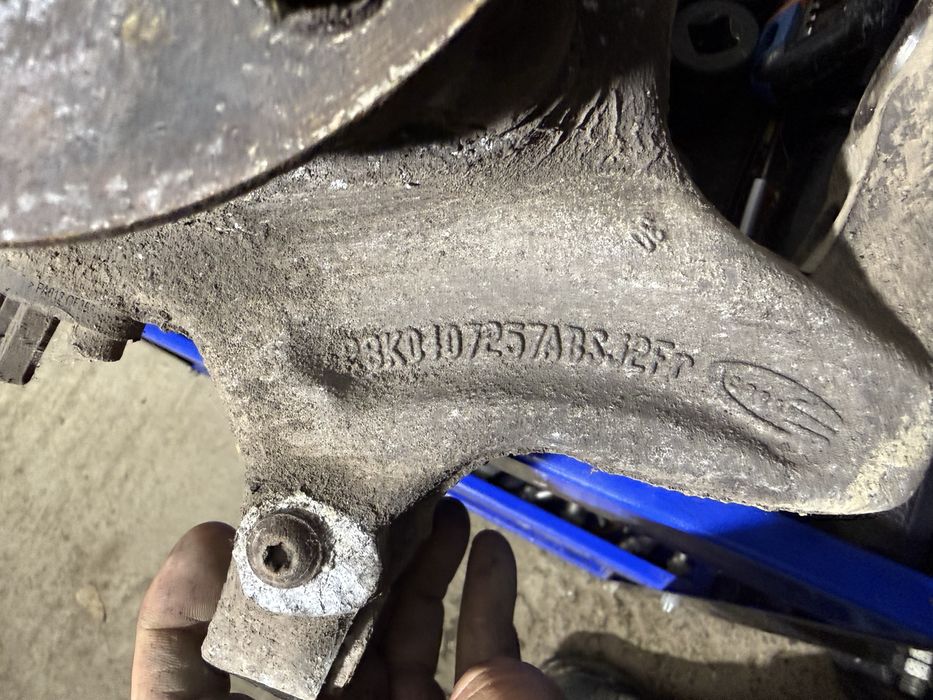 Fuzeta stanga dreapta audi a4 b8 b8.5 a5