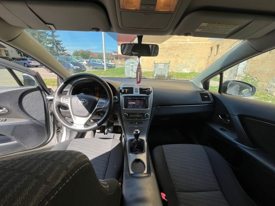 Vand Toyota Avensis T27