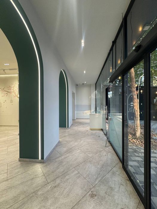 Продаётся Коммерческое Помещение 100кв.м 1-Линия ор.Дархан ул.Оккургон