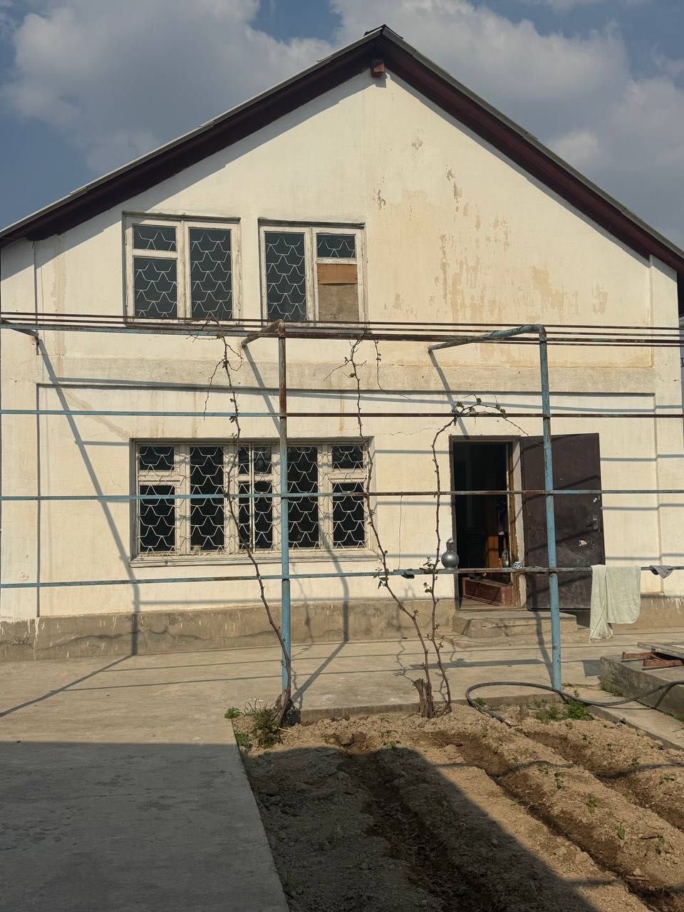Uchastka Nazarbek 6  sotix