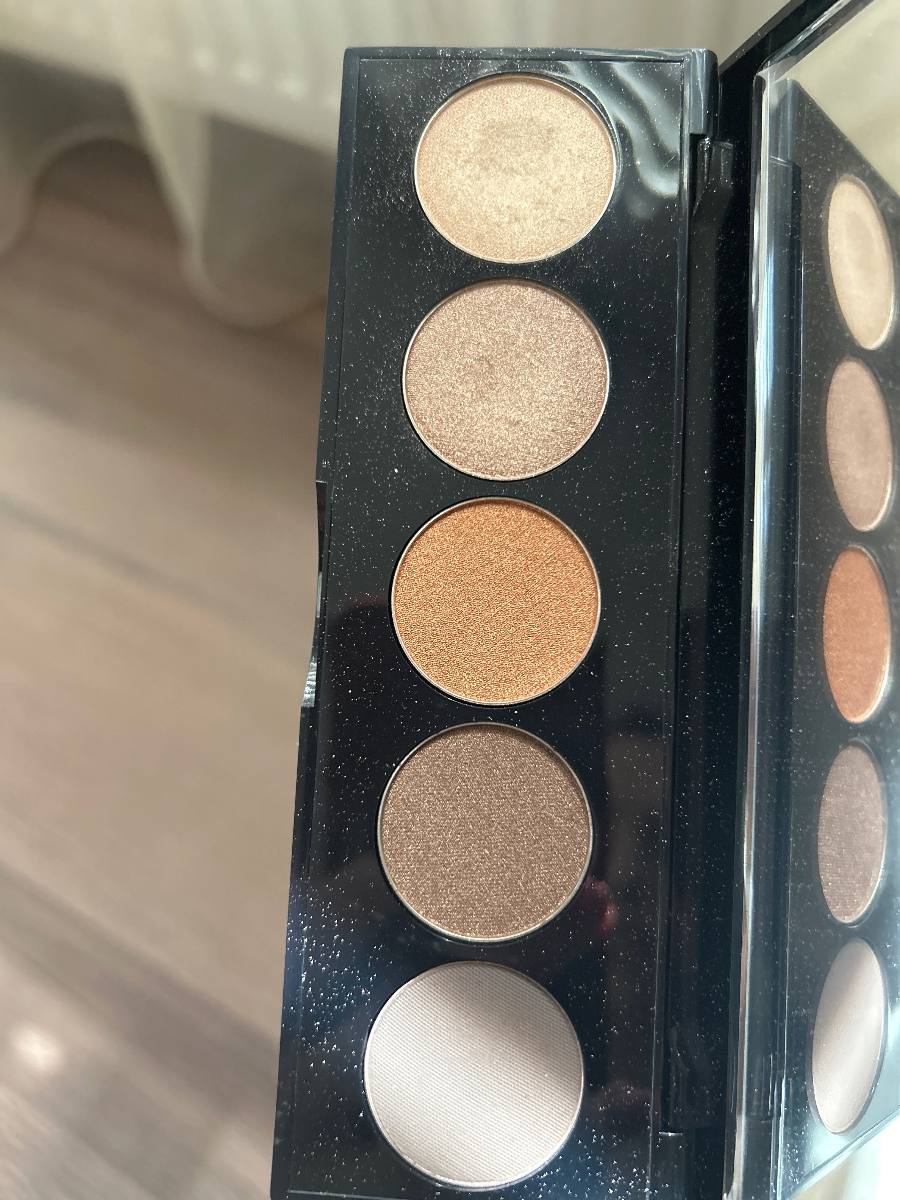 Bobbi Brown eyeshadow palette
