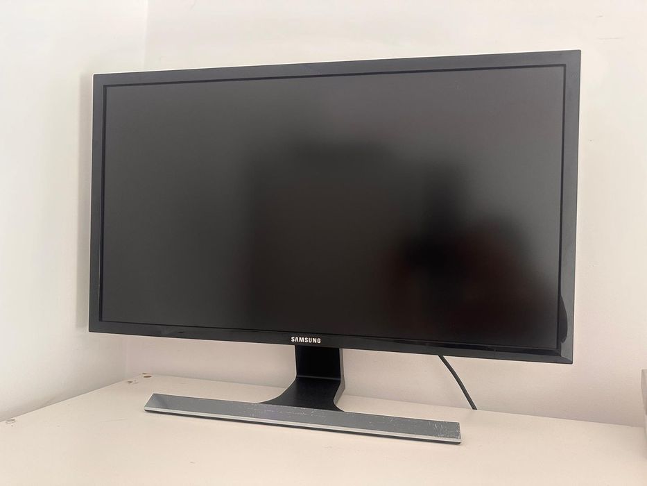 Vand monitor Samsung U28E590DSL 4k Ultra HD