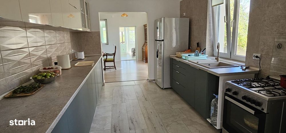 Vila superba 330mp utili