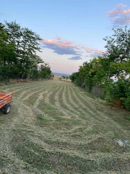Vand casa la strada principala in comuna Berezeni