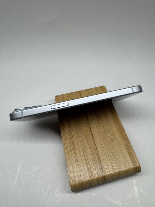 Apple iPhone 15 128Gb Blue 100% battery