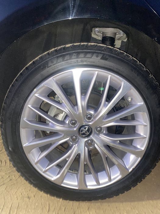 235/45/R18 шипованный