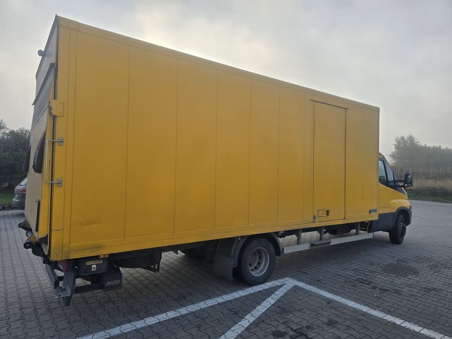 Oferta  iveco 70 c 17 daily cub cu lift