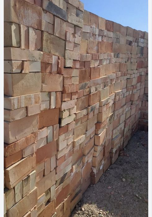 Жженый кирпич, қыш